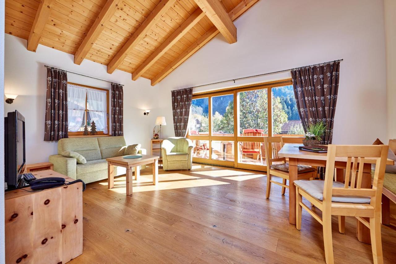 Ferienhaus Alpinissimo Oberammergau Bagian luar foto